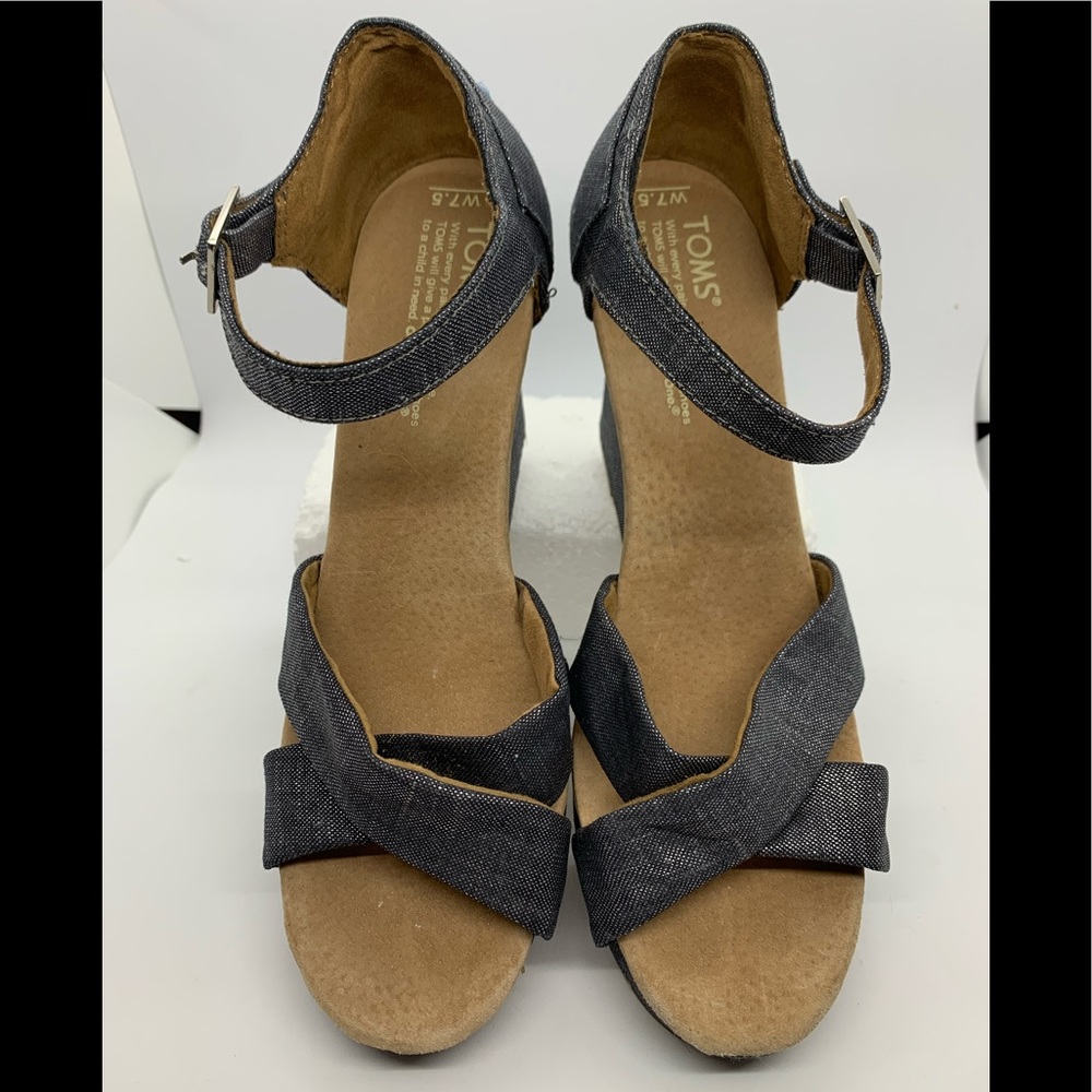 Toms Strappy Silver Sienna Wedge sz 7.5